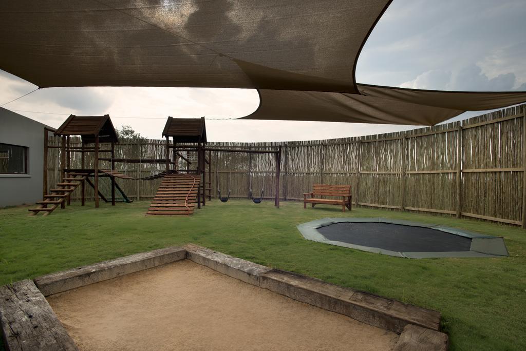 Mhondoro Safari Lodge & Villa 벨게본든 수렵 금지 구역 외부 사진